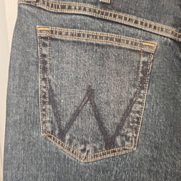 NWT Wrangler Men's Blue Regular Fit Jeans Size 36x30 - Picture 9 of 16